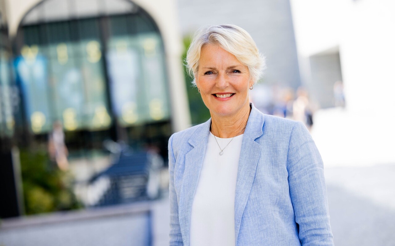 Kjersti Fløgstad fratrer som direktør for Nobels Fredssenter våren 2027