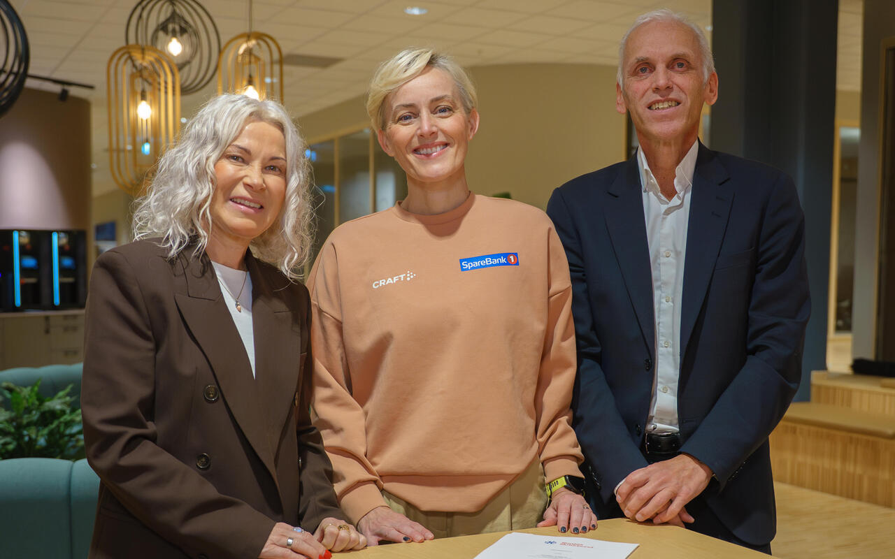 Nå er avtalen signert: SpareBank 1 og Norges Skiforbund inngår nytt samarbeid